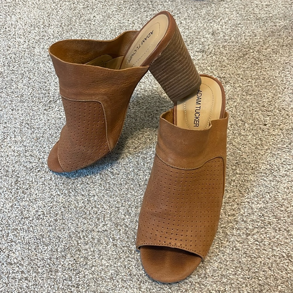 3$/15 Adam Tucker Mylee leather mule - Picture 1 of 5